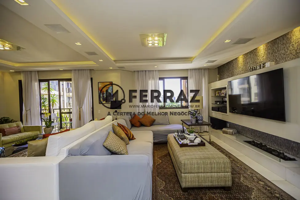 Foto 3 de Apartamento com 4 quartos à venda, 213m2 em Itaim Bibi, São Paulo - SP