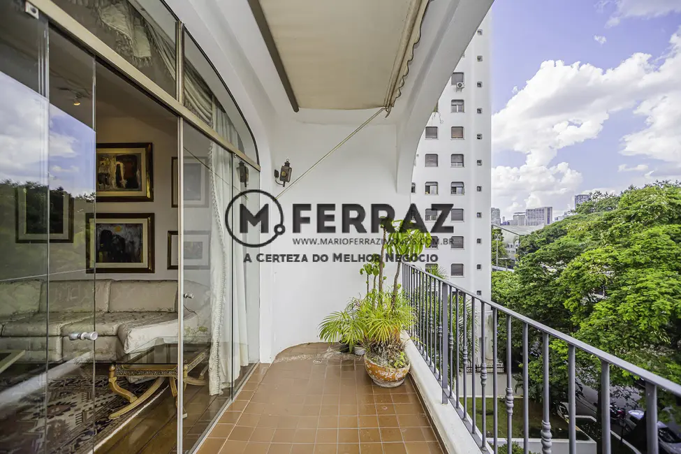 Apartamento com 3 quartos à venda, 200m2 em Jardim Europa, São Paulo - SP - imagem 8 Foto 8 de Apartamento com 3 quartos à venda, 200m2 em Jardim Europa, São Paulo - SP