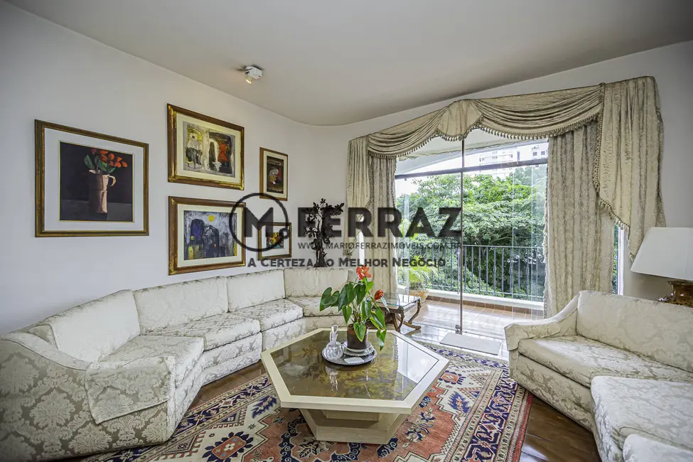 Foto 2 de Apartamento com 3 quartos à venda, 200m2 em Jardim Europa, São Paulo - SP