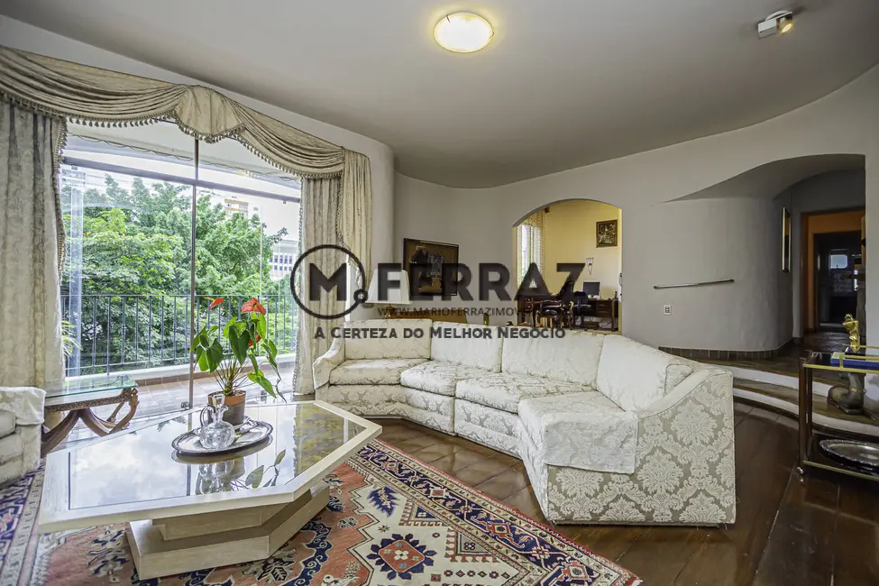 Apartamento com 3 quartos à venda, 200m2 em Jardim Europa, São Paulo - SP - imagem 4 Foto 4 de Apartamento com 3 quartos à venda, 200m2 em Jardim Europa, São Paulo - SP