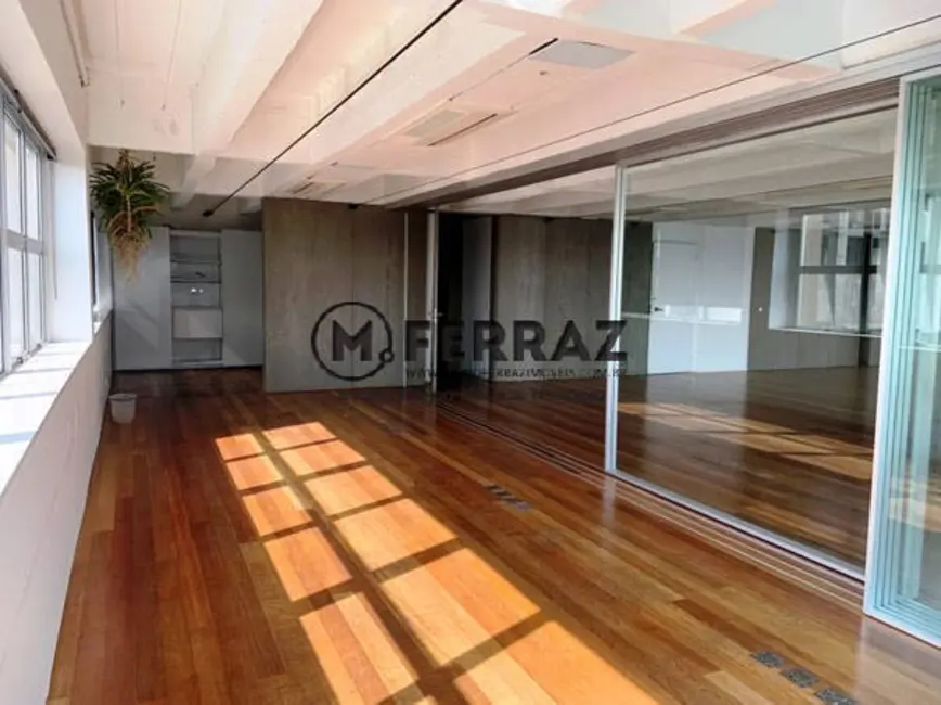 Sala Comercial à venda e para alugar, 201m2 em Pinheiros, São Paulo - SP - imagem 4 Foto 4 de Sala Comercial à venda e para alugar, 201m2 em Pinheiros, São Paulo - SP