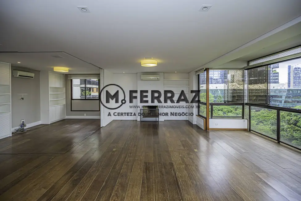 Foto 8 de Apartamento com 3 quartos à venda, 200m2 em Itaim Bibi, São Paulo - SP