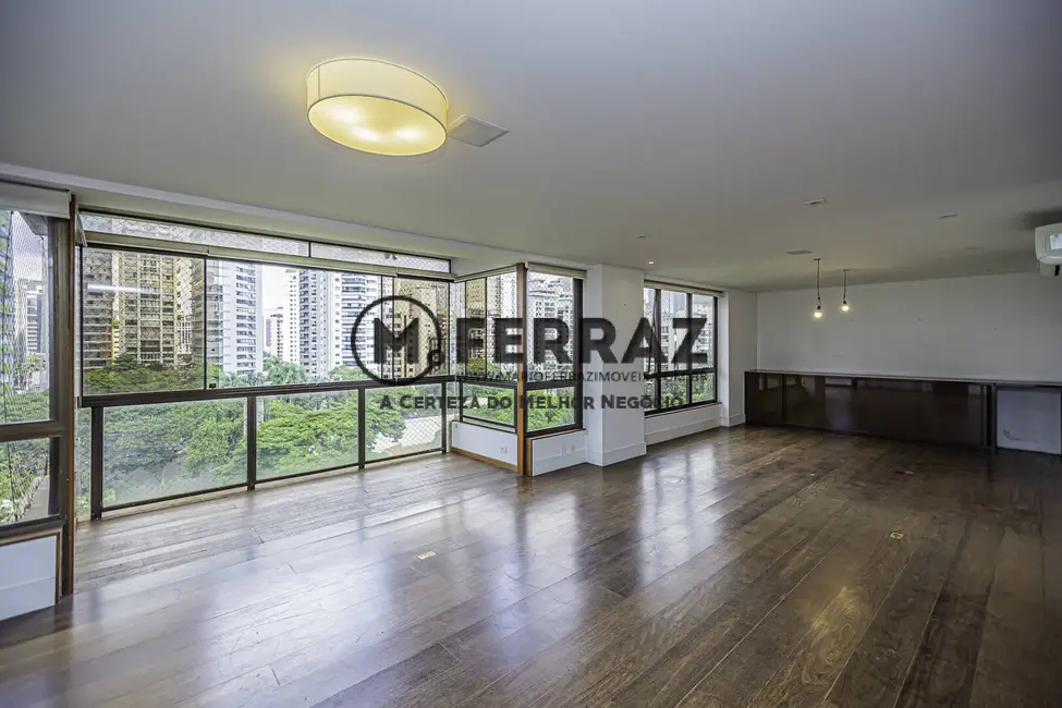 Foto 9 de Apartamento com 3 quartos à venda, 200m2 em Itaim Bibi, São Paulo - SP