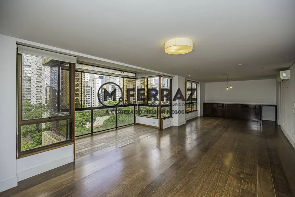 Foto 2 de Apartamento com 3 quartos à venda, 200m2 em Itaim Bibi, São Paulo - SP