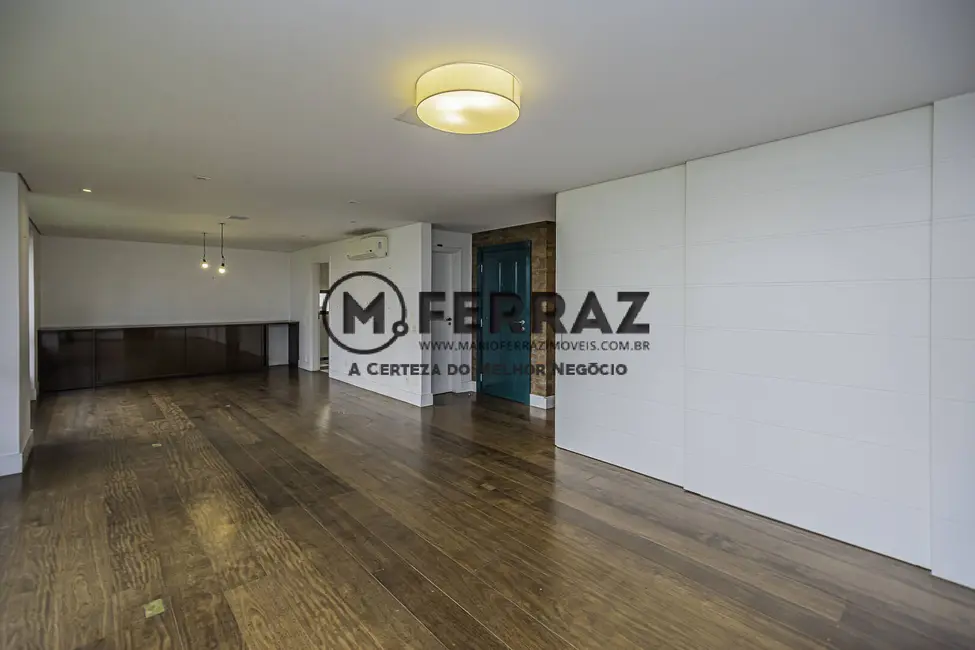 Foto 3 de Apartamento com 3 quartos à venda, 200m2 em Itaim Bibi, São Paulo - SP