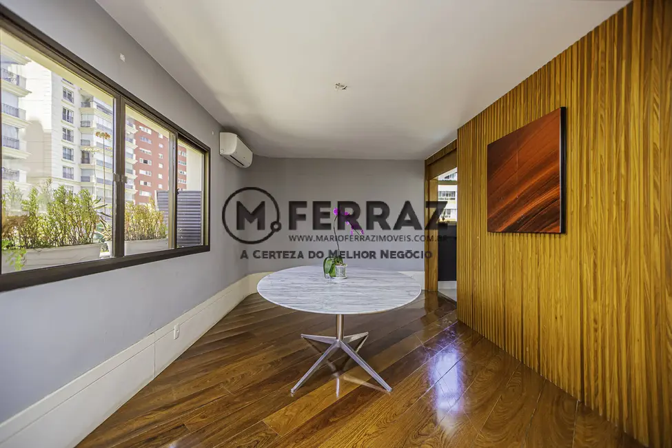 Apartamento com 3 quartos à venda, 190m2 em Itaim Bibi, São Paulo - SP - imagem 9 Foto 9 de Apartamento com 3 quartos à venda, 190m2 em Itaim Bibi, São Paulo - SP