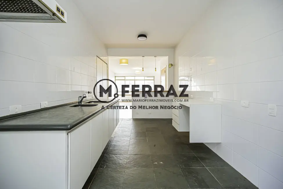 Apartamento com 3 quartos para alugar, 147m2 em Jardim Paulistano, São Paulo - SP - imagem 9 Foto 9 de Apartamento com 3 quartos para alugar, 147m2 em Jardim Paulistano, São Paulo - SP