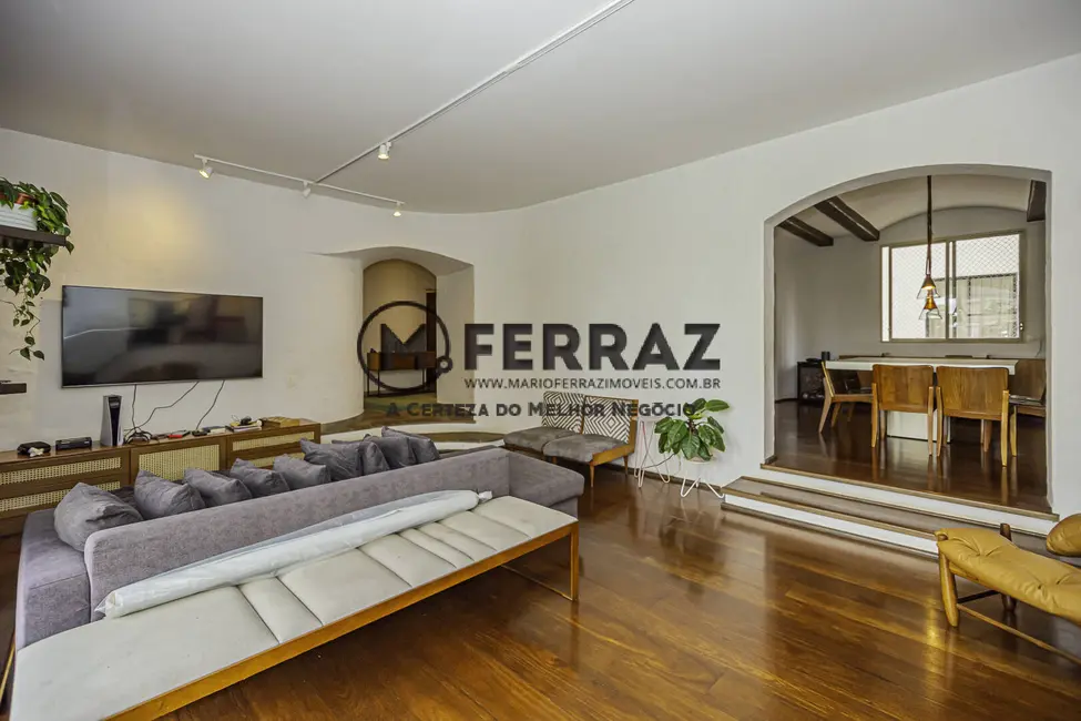 Foto 4 de Apartamento com 3 quartos à venda, 200m2 em Jardim Europa, São Paulo - SP