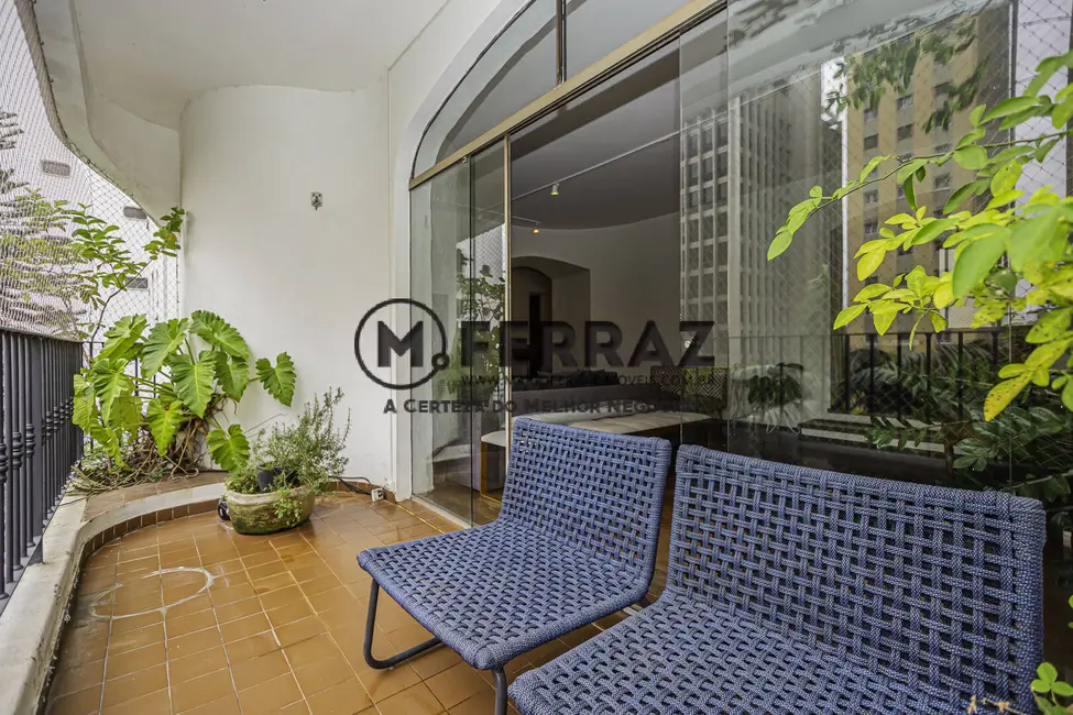 Foto 8 de Apartamento com 3 quartos à venda, 200m2 em Jardim Europa, São Paulo - SP