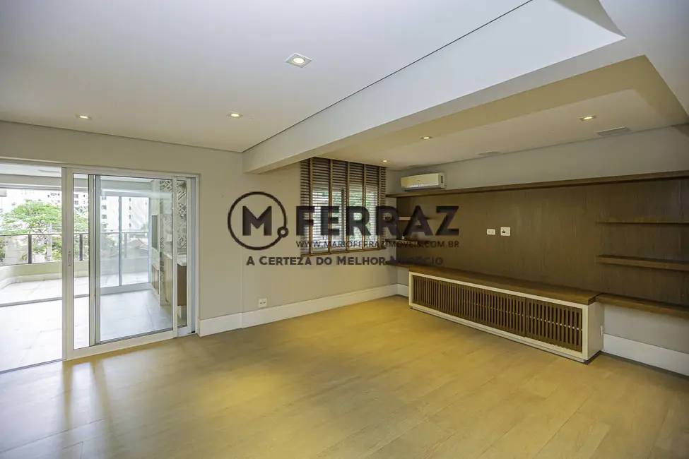 Foto 6 de Apartamento com 3 quartos à venda, 216m2 em Itaim Bibi, São Paulo - SP