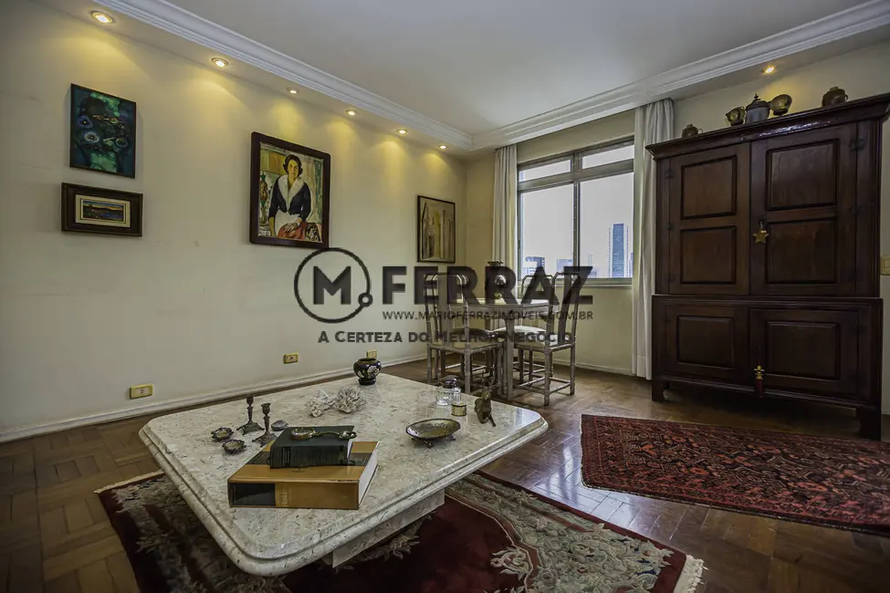 Apartamento com 3 quartos à venda, 230m2 em Jardim Europa, São Paulo - SP - imagem 4 Foto 4 de Apartamento com 3 quartos à venda, 230m2 em Jardim Europa, São Paulo - SP
