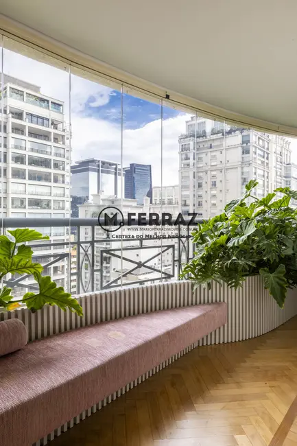 Foto 8 de Apartamento com 3 quartos à venda, 338m2 em Itaim Bibi, São Paulo - SP