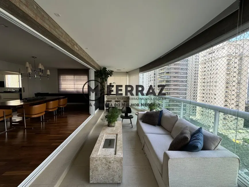 Foto 5 de Apartamento com 4 quartos à venda, 277m2 em Itaim Bibi, São Paulo - SP