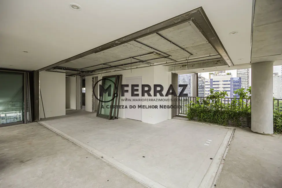 Foto 2 de Apartamento com 3 quartos à venda, 209m2 em Itaim Bibi, São Paulo - SP
