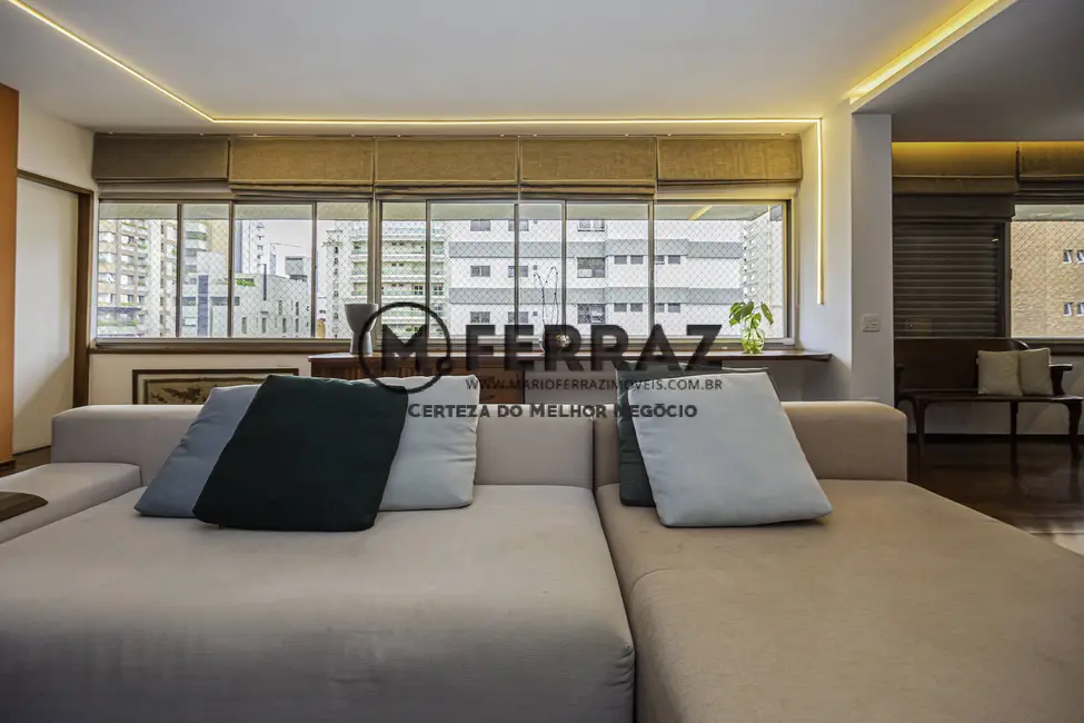 Cobertura com 3 quartos à venda e para alugar, 320m2 em Itaim Bibi, São Paulo - SP - imagem 3 Foto 3 de Cobertura com 3 quartos à venda e para alugar, 320m2 em Itaim Bibi, São Paulo - SP