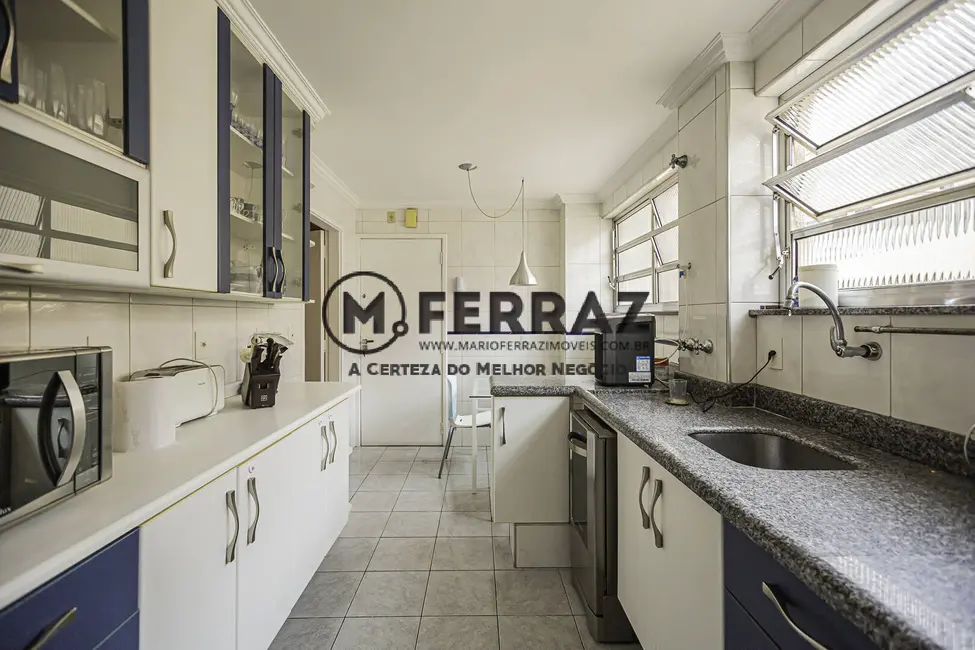 Foto 9 de Apartamento com 3 quartos para alugar, 138m2 em Itaim Bibi, São Paulo - SP