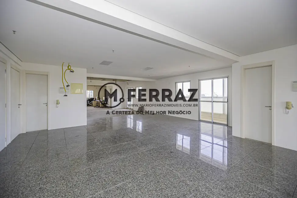 Foto 1 de Sala Comercial à venda e para alugar, 300m2 em Real Parque, São Paulo - SP