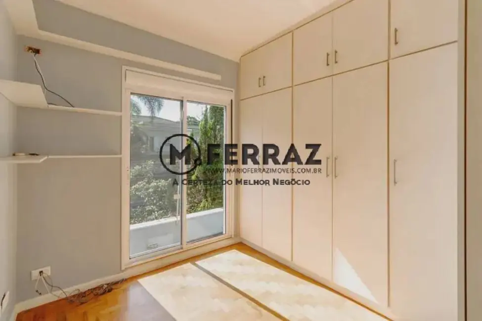 Casa com 4 quartos à venda e para alugar, 170m2 em Jardim Europa, São Paulo - SP - imagem 9 Foto 9 de Casa com 4 quartos à venda e para alugar, 170m2 em Jardim Europa, São Paulo - SP