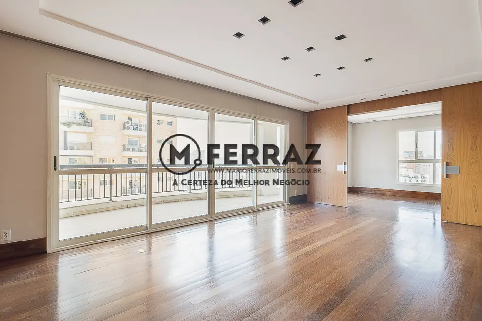 Foto 4 de Apartamento com 3 quartos à venda, 310m2 em Moema, São Paulo - SP