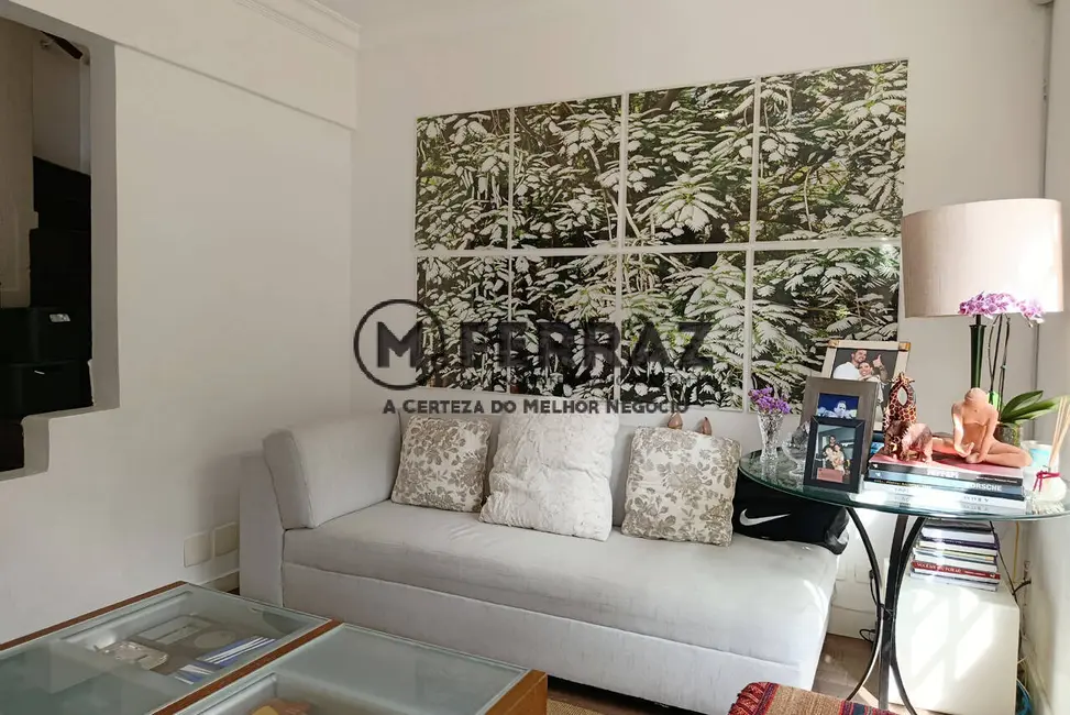 Casa com 3 quartos para alugar, 220m2 em Jardim Paulistano, São Paulo - SP - imagem 3 Foto 3 de Casa com 3 quartos para alugar, 220m2 em Jardim Paulistano, São Paulo - SP