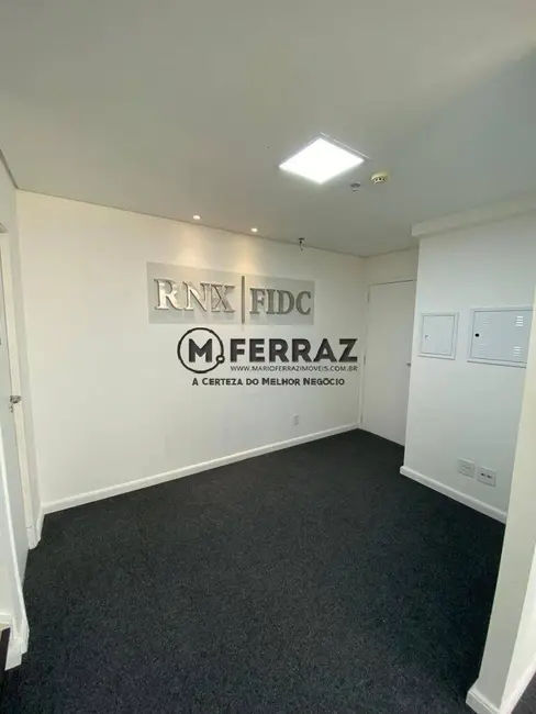 Sala Comercial à venda, 200m2 em Itaim Bibi, São Paulo - SP - imagem 3 Foto 3 de Sala Comercial à venda, 200m2 em Itaim Bibi, São Paulo - SP