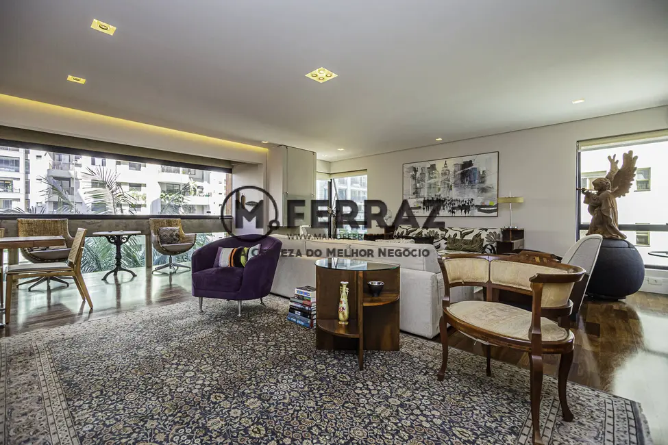 Foto 3 de Apartamento com 3 quartos à venda, 175m2 em Itaim Bibi, São Paulo - SP