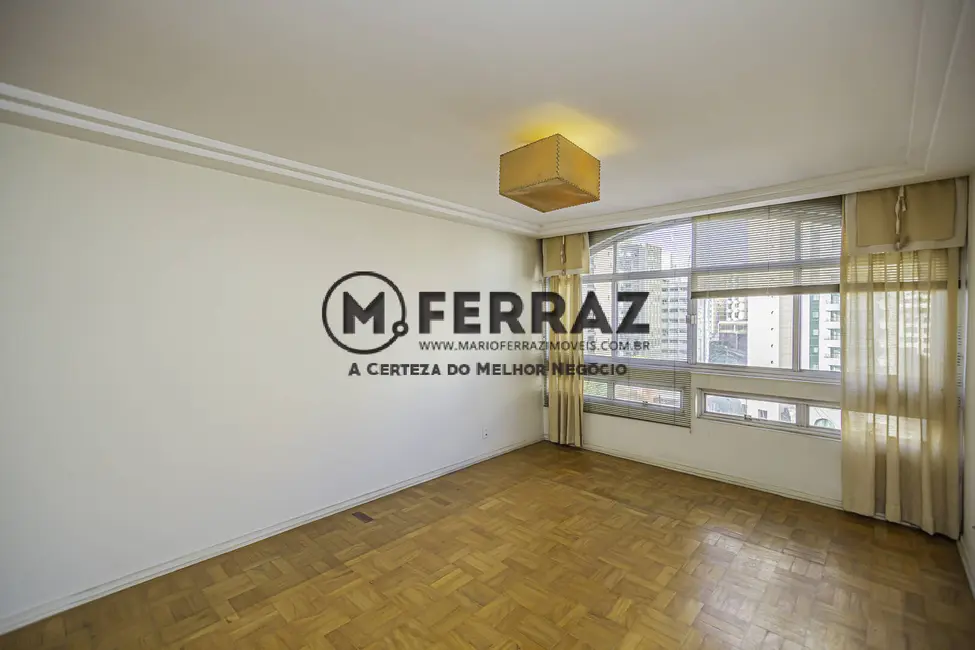 Apartamento com 3 quartos à venda, 128m2 em Jardim Europa, São Paulo - SP - imagem 4 Foto 4 de Apartamento com 3 quartos à venda, 128m2 em Jardim Europa, São Paulo - SP