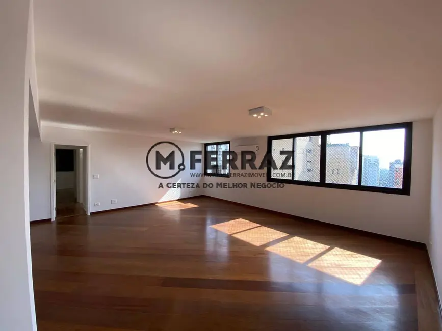 Foto 1 de Apartamento com 3 quartos para alugar, 144m2 em Jardim Europa, São Paulo - SP