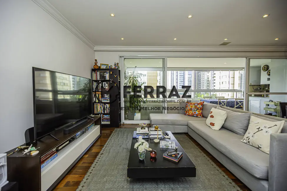 Foto 3 de Apartamento com 3 quartos à venda, 146m2 em Itaim Bibi, São Paulo - SP