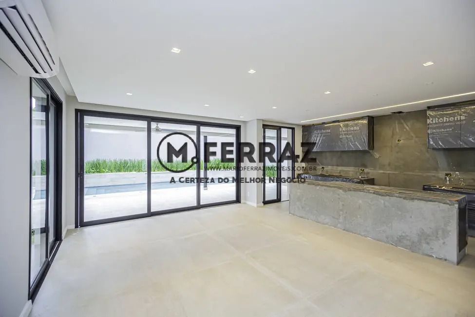 Foto 3 de Casa com 4 quartos à venda, 550m2 em Jardim Luzitânia, São Paulo - SP