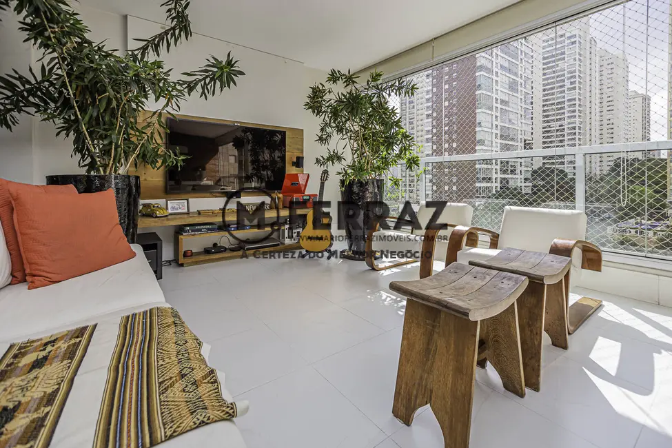 Foto 5 de Apartamento com 4 quartos à venda, 222m2 em Campo Belo, São Paulo - SP