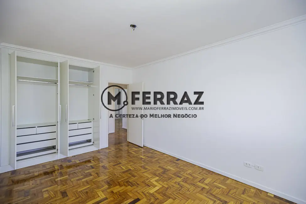 Apartamento com 3 quartos à venda e para alugar, 130m2 em Jardim Europa, São Paulo - SP - imagem 9 Foto 9 de Apartamento com 3 quartos à venda e para alugar, 130m2 em Jardim Europa, São Paulo - SP