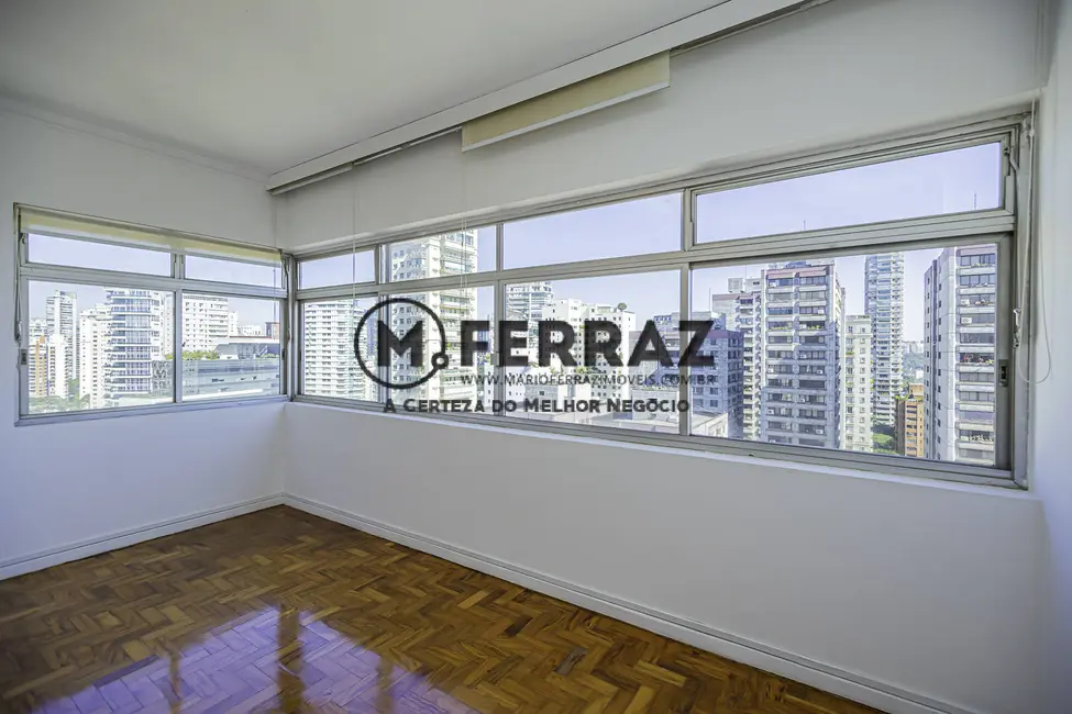 Foto 2 de Apartamento com 3 quartos à venda e para alugar, 130m2 em Jardim Europa, São Paulo - SP