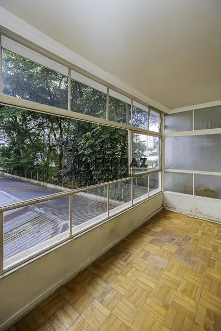 Apartamento com 3 quartos à venda, 187m2 em Jardim Europa, São Paulo - SP - imagem 2 Foto 2 de Apartamento com 3 quartos à venda, 187m2 em Jardim Europa, São Paulo - SP