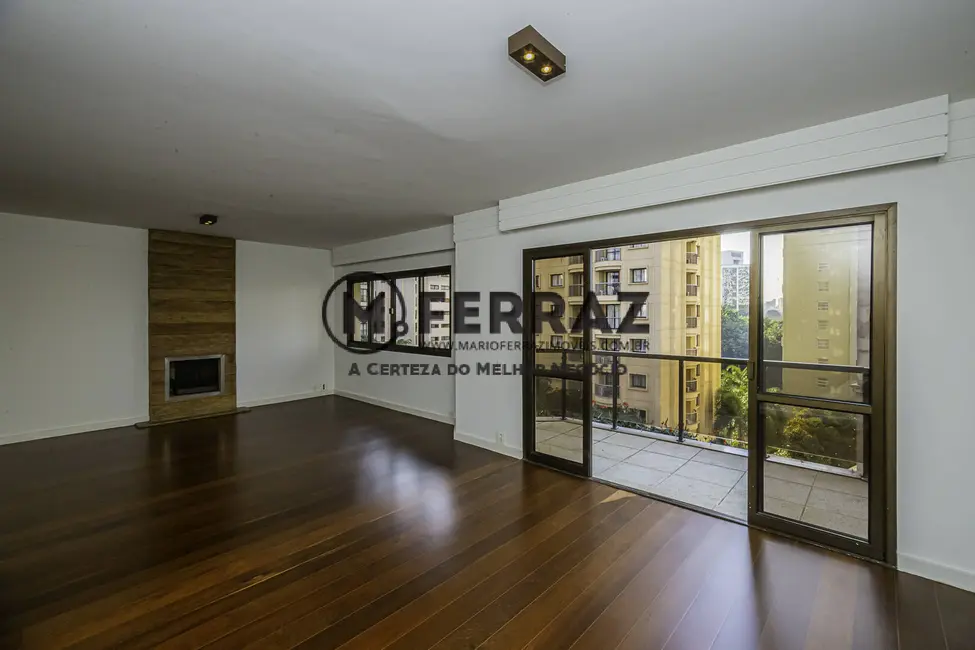 Apartamento com 3 quartos para alugar, 225m2 em Jardim Europa, São Paulo - SP - imagem 2 Foto 2 de Apartamento com 3 quartos para alugar, 225m2 em Jardim Europa, São Paulo - SP
