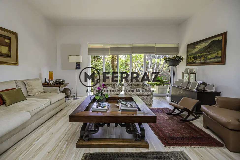 Casa com 3 quartos à venda, 265m2 em Jardim Leonor, São Paulo - SP - imagem 3 Foto 3 de Casa com 3 quartos à venda, 265m2 em Jardim Leonor, São Paulo - SP