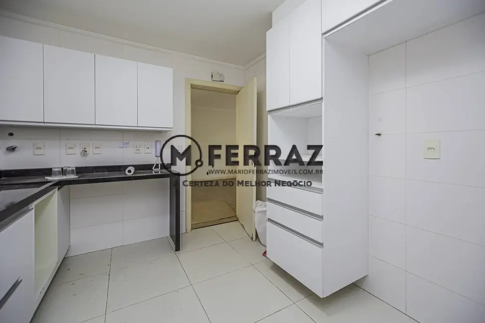 Foto 9 de Apartamento com 3 quartos para alugar, 170m2 em Jardim Europa, São Paulo - SP