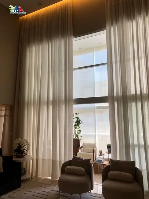 Foto 3 de Apartamento com 4 quartos à venda, 238m2 em Vila Suzana, São Paulo - SP