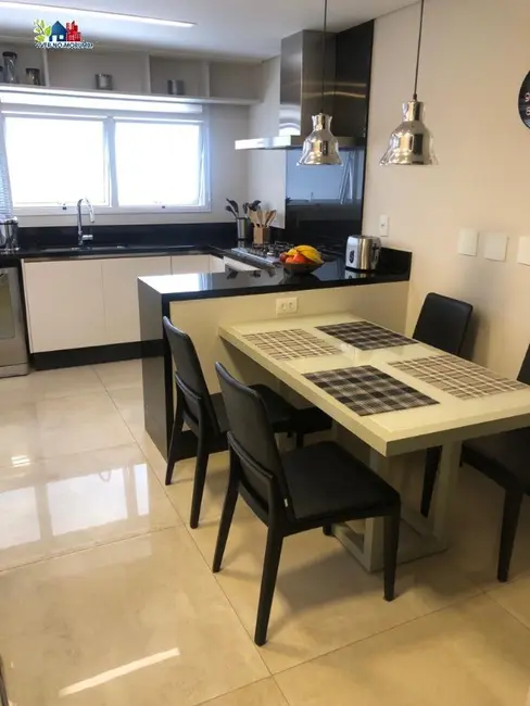 Foto 2 de Apartamento com 4 quartos à venda, 238m2 em Vila Suzana, São Paulo - SP