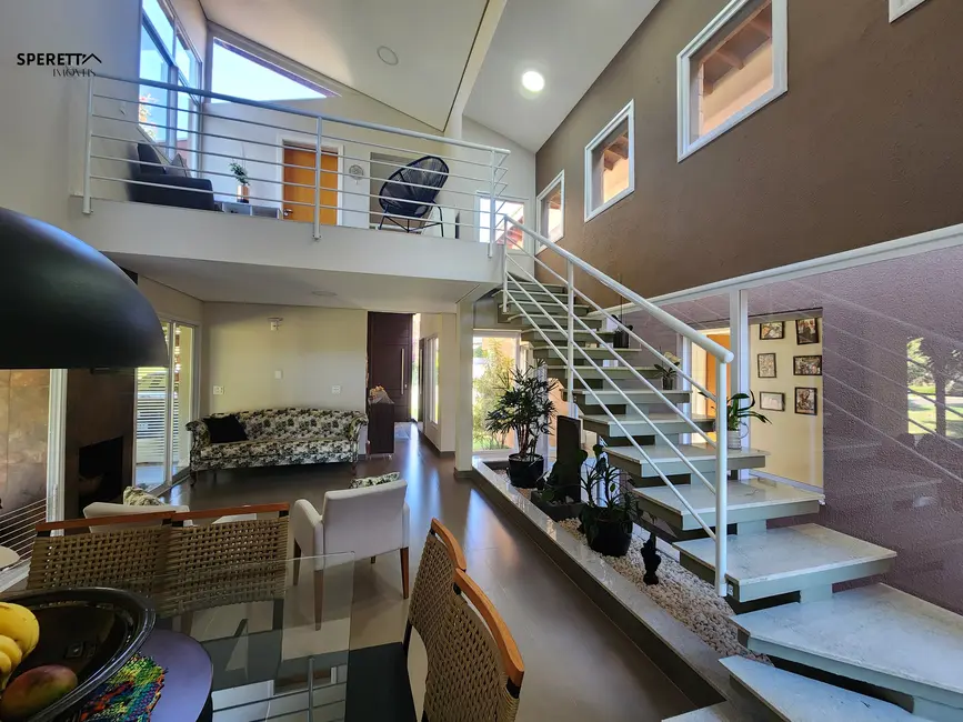 Foto 3 de Casa de Condomínio com 3 quartos à venda, 257m2 em Louveira - SP