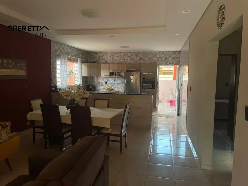 Foto 3 de Casa com 2 quartos à venda, 120m2 em Jarinu - SP