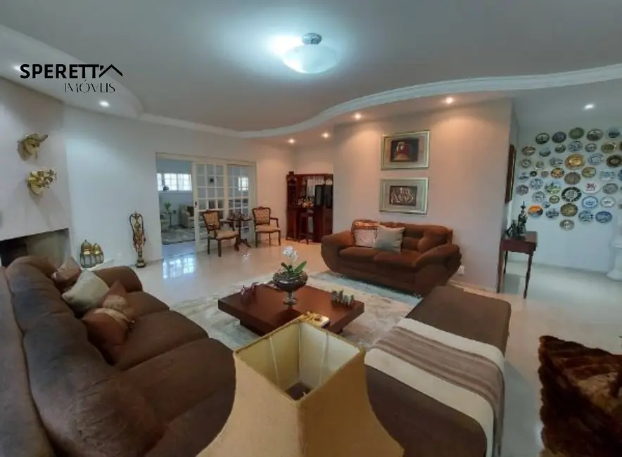 Chácara com 4 quartos à venda, 750m2 em Jundiai - SP - imagem 7 Foto 7 de Chácara com 4 quartos à venda, 750m2 em Jundiai - SP