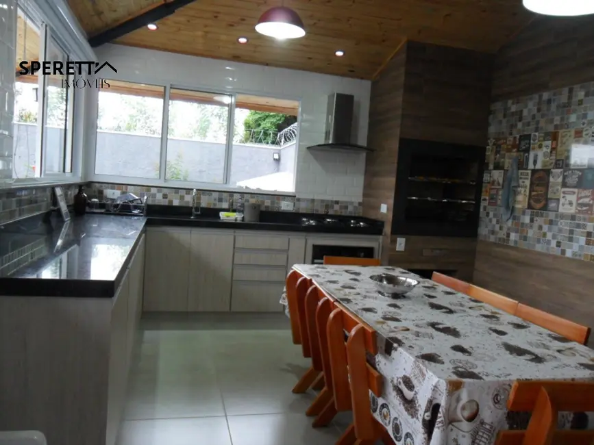 Casa com 3 quartos à venda, 265m2 em Jardim Pacaembu, Jundiai - SP - imagem 6 Foto 6 de Casa com 3 quartos à venda, 265m2 em Jardim Pacaembu, Jundiai - SP