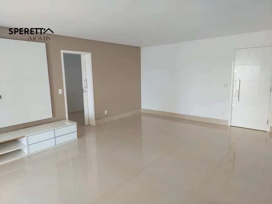 Apartamento com 3 quartos para alugar, 166m2 em Anhangabaú, Jundiai - SP - imagem 5 Foto 5 de Apartamento com 3 quartos para alugar, 166m2 em Anhangabaú, Jundiai - SP