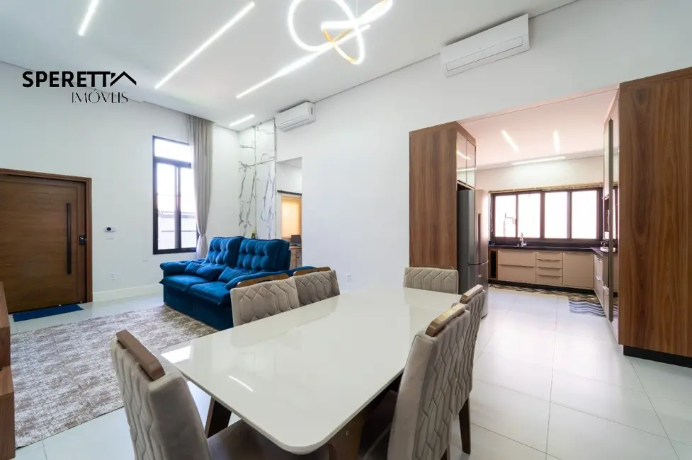 Foto 1 de Casa com 2 quartos à venda, 127m2 em Itupeva - SP