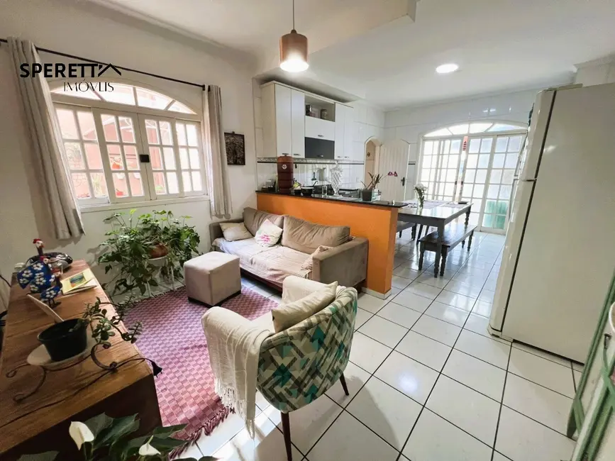 Foto 2 de Casa com 3 quartos à venda, 271m2 em Cidade Santos Dumont, Jundiai - SP