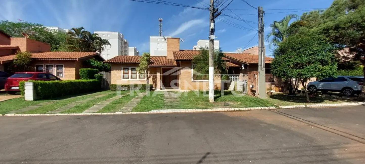 Foto 1 de Casa de Condomínio com 3 quartos para alugar, 172m2 em Piracicaba - SP
