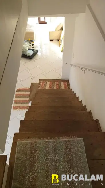 Casa com 3 quartos à venda, 300m2 em Jardim Santa Rosa, Taboao Da Serra - SP - imagem 8 Foto 8 de Casa com 3 quartos à venda, 300m2 em Jardim Santa Rosa, Taboao Da Serra - SP