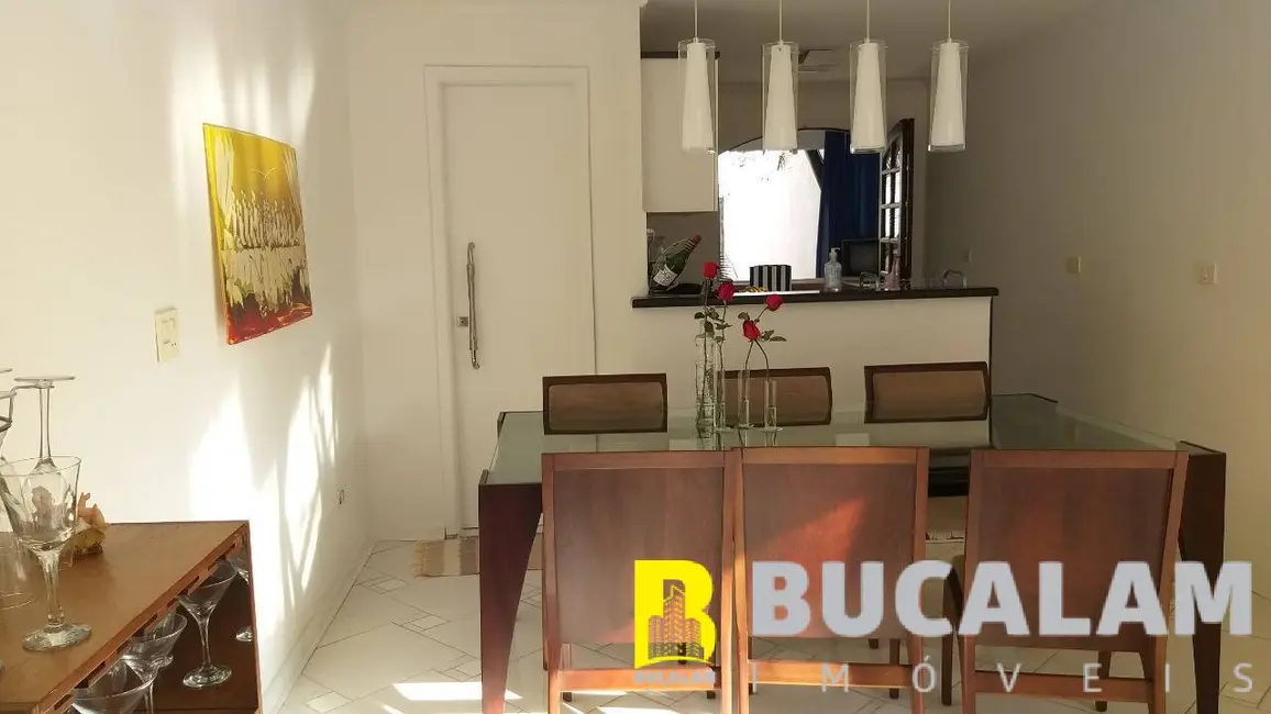 Casa com 3 quartos à venda, 300m2 em Jardim Santa Rosa, Taboao Da Serra - SP - imagem 3 Foto 3 de Casa com 3 quartos à venda, 300m2 em Jardim Santa Rosa, Taboao Da Serra - SP
