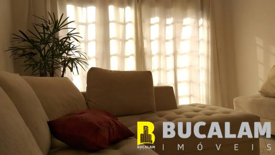 Casa com 3 quartos à venda, 300m2 em Jardim Santa Rosa, Taboao Da Serra - SP - imagem 5 Foto 5 de Casa com 3 quartos à venda, 300m2 em Jardim Santa Rosa, Taboao Da Serra - SP